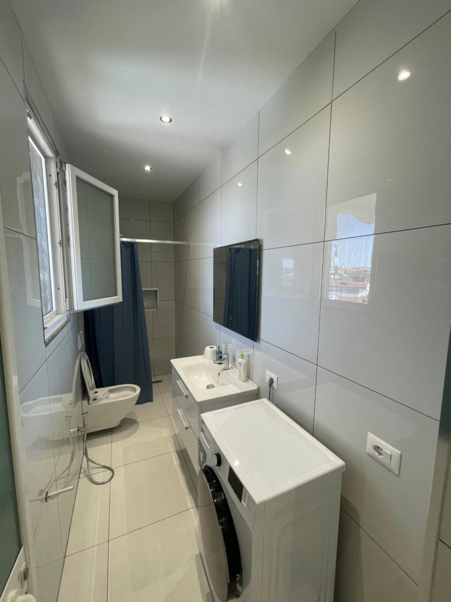 Franco Apartments Тирана Екстериор снимка