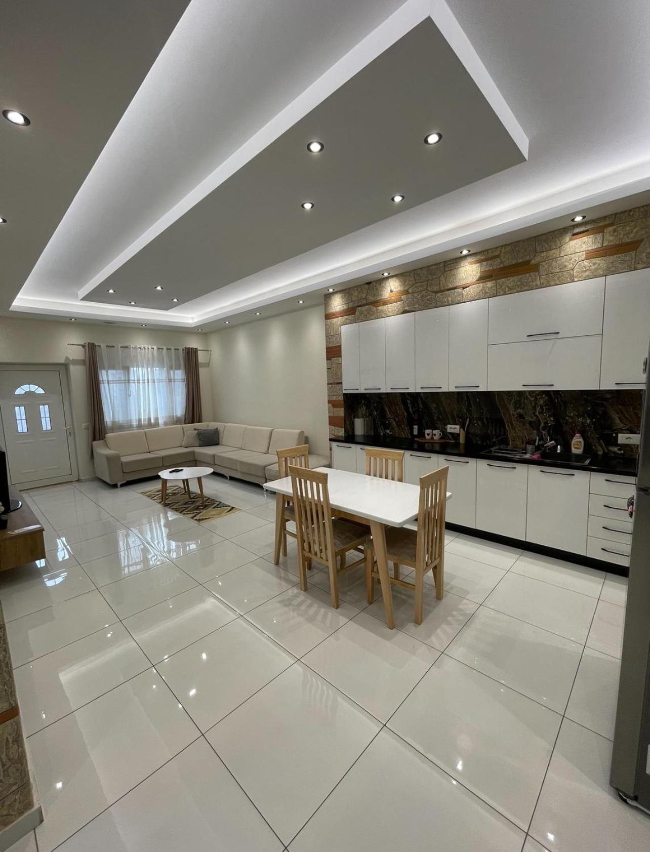Franco Apartments Тирана Екстериор снимка