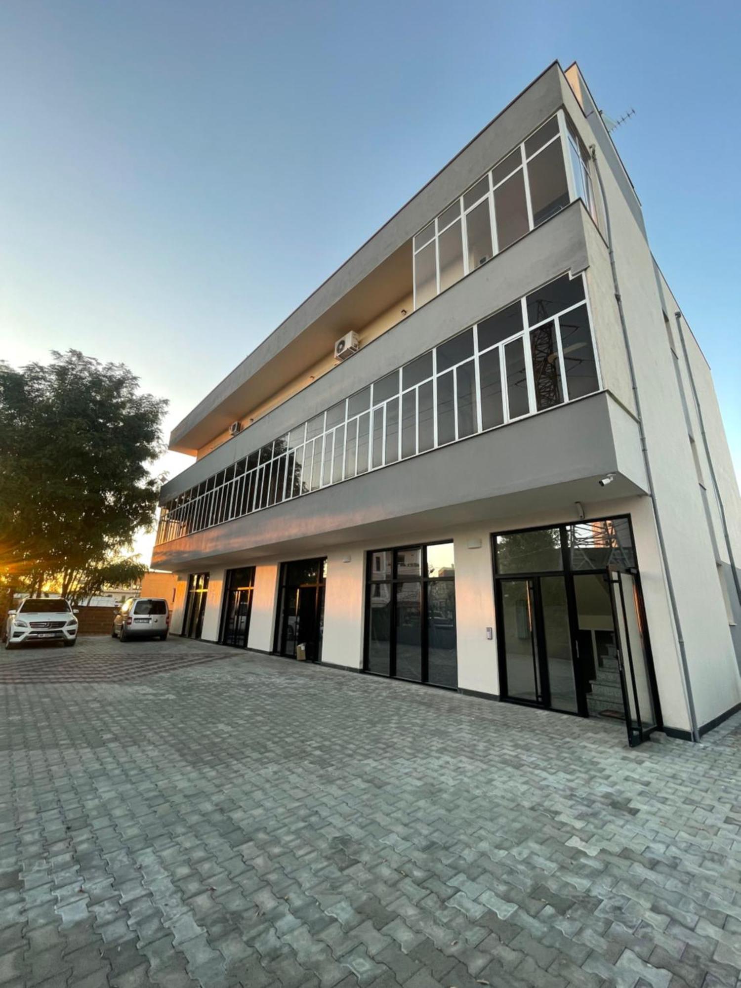 Franco Apartments Тирана Екстериор снимка