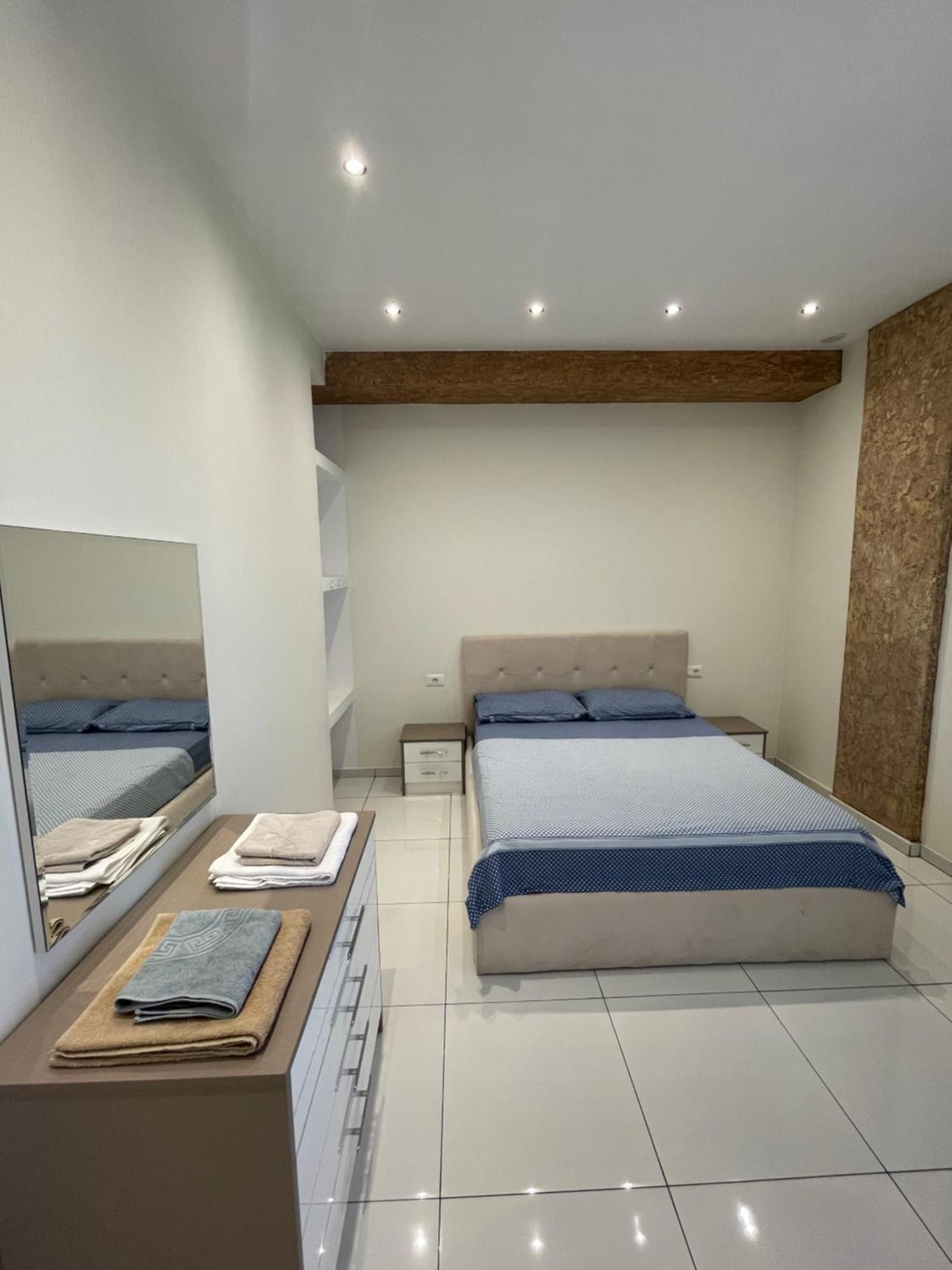 Franco Apartments Тирана Екстериор снимка